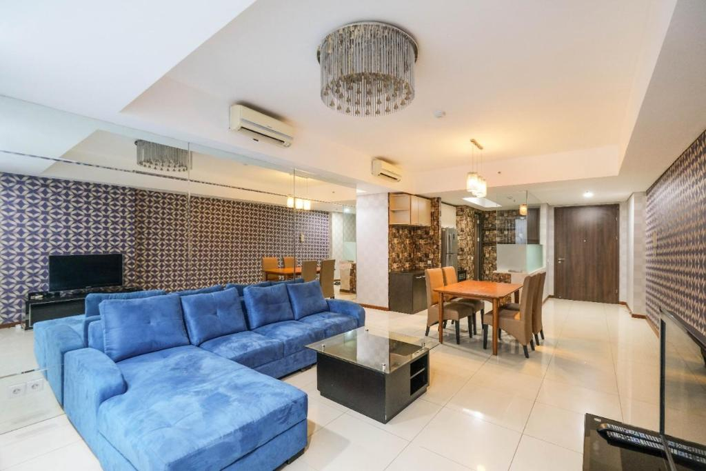 Kemang apartment with comfortable living room